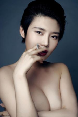 欧美人体视频一区二区三区_免费在线观看播放